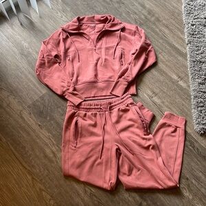 NWOT matching set quarter zip sweatsuit, women’s size small !!